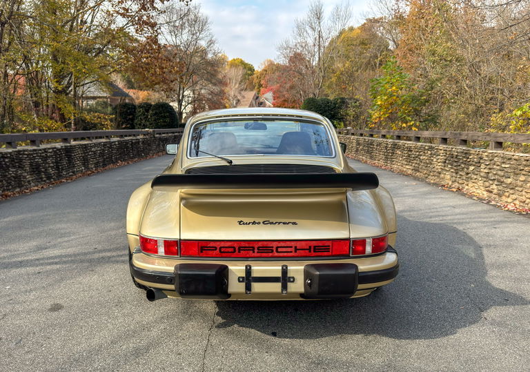 Porsche 911 Turbo 3.0 (US)
