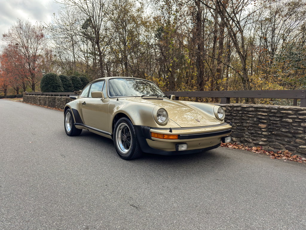 Porsche 911 Turbo 3.0 (US)