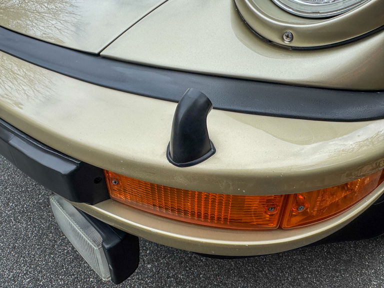 Porsche 911 Turbo 3.0 (US)