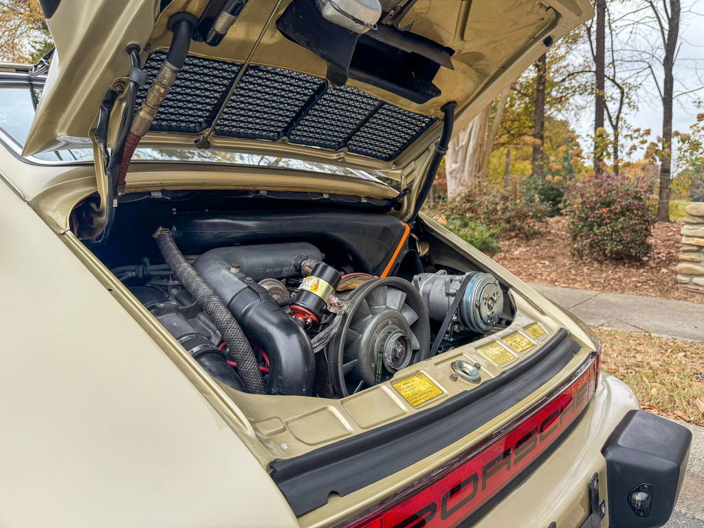 Porsche 911 Turbo 3.0 (US)