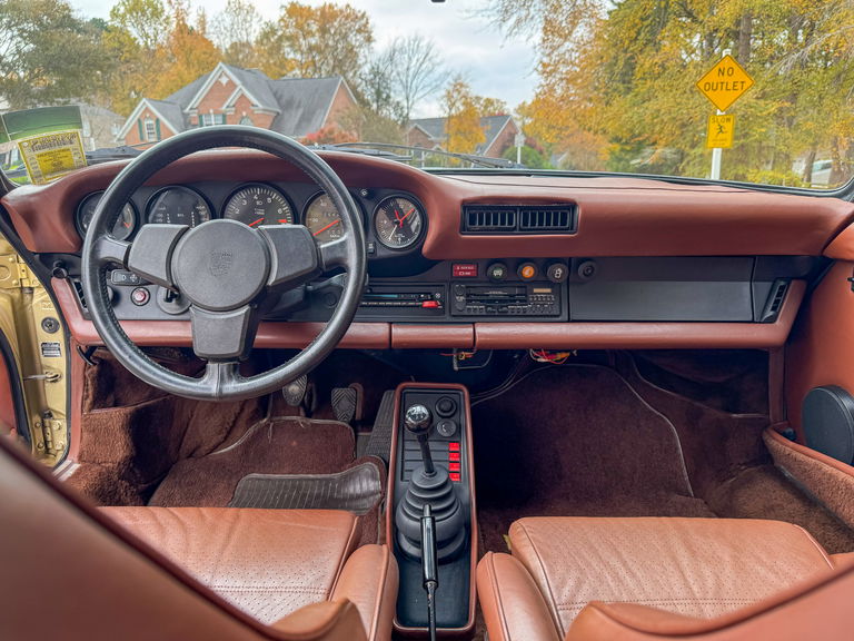 Porsche 911 Turbo 3.0 (US)