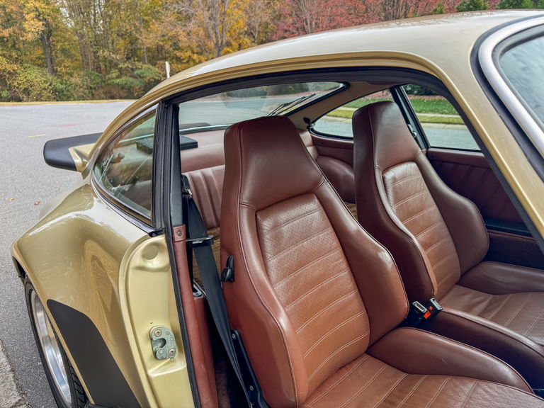 Porsche 911 Turbo 3.0 (US)