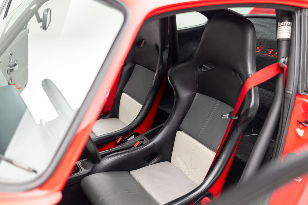 Porsche 964 Carrera RS 3.8