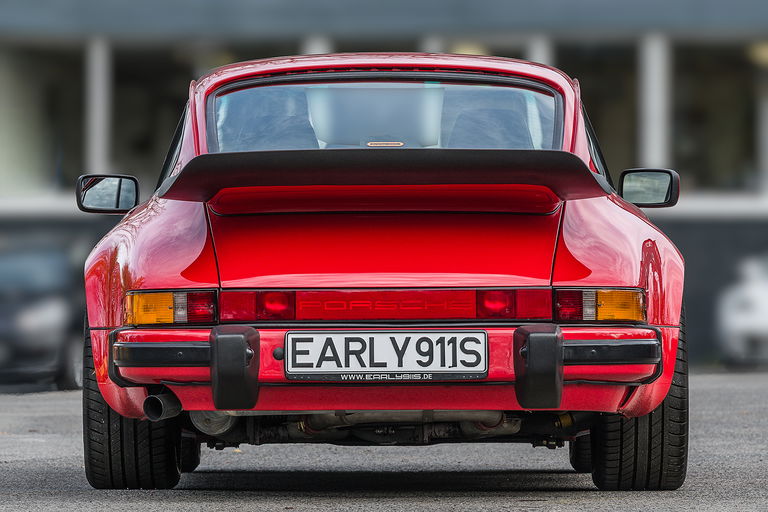 Porsche 911 Carrera 3.2 Clubsport