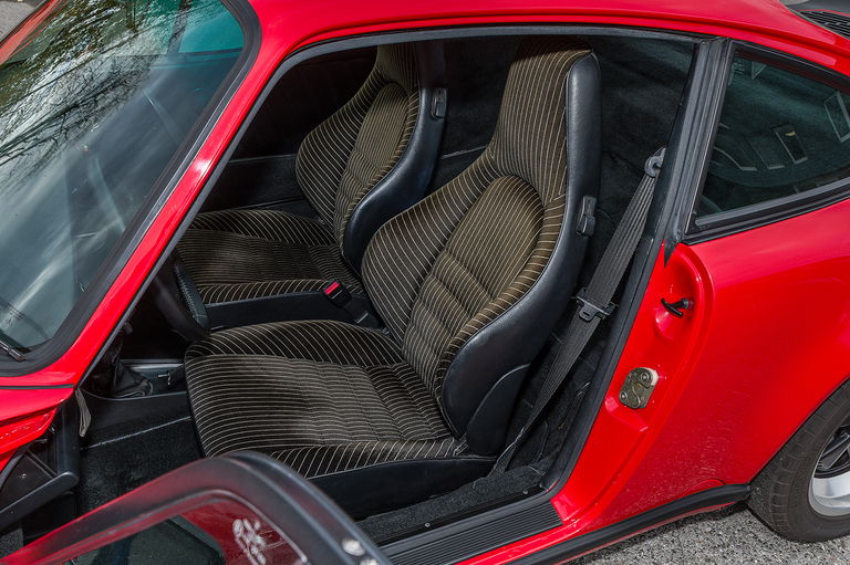 Porsche 911 Carrera 3.2 Clubsport