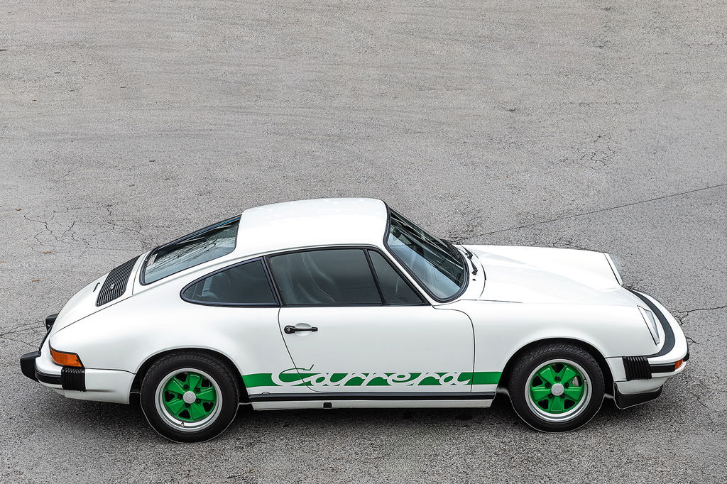 Porsche 911 Carrera 2.7