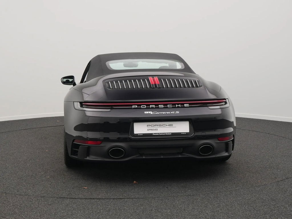 Porsche 992 Carrera 4S