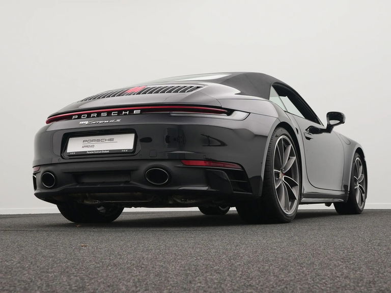 Porsche 992 Carrera 4S