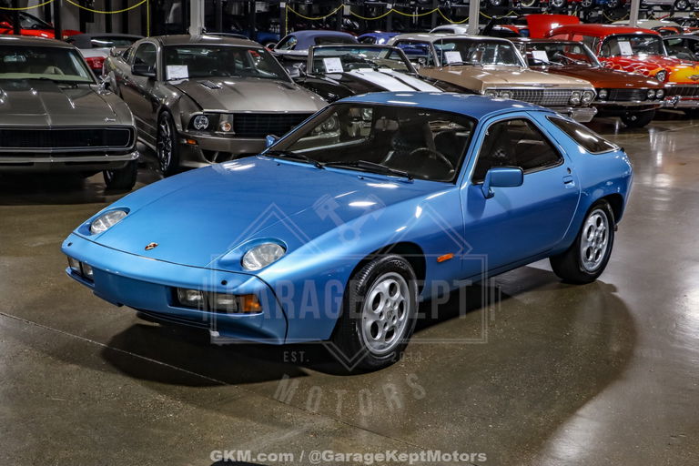 Porsche 928