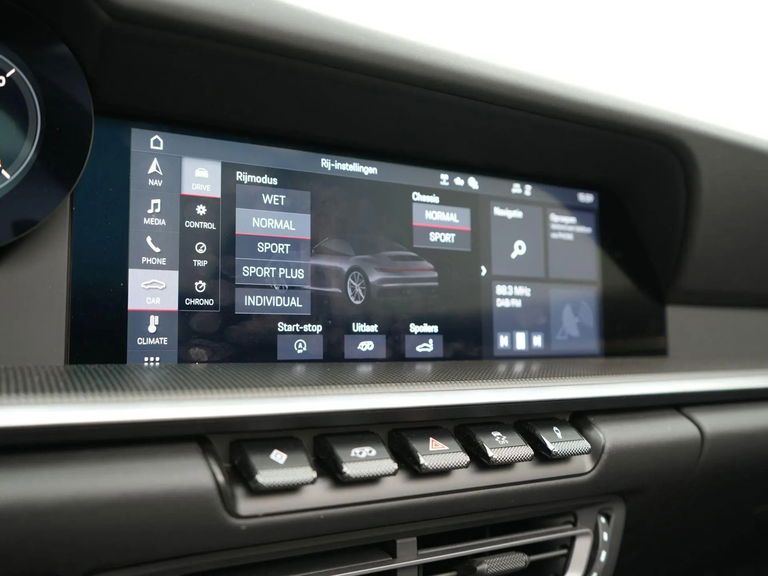 Porsche 992 Carrera 4S