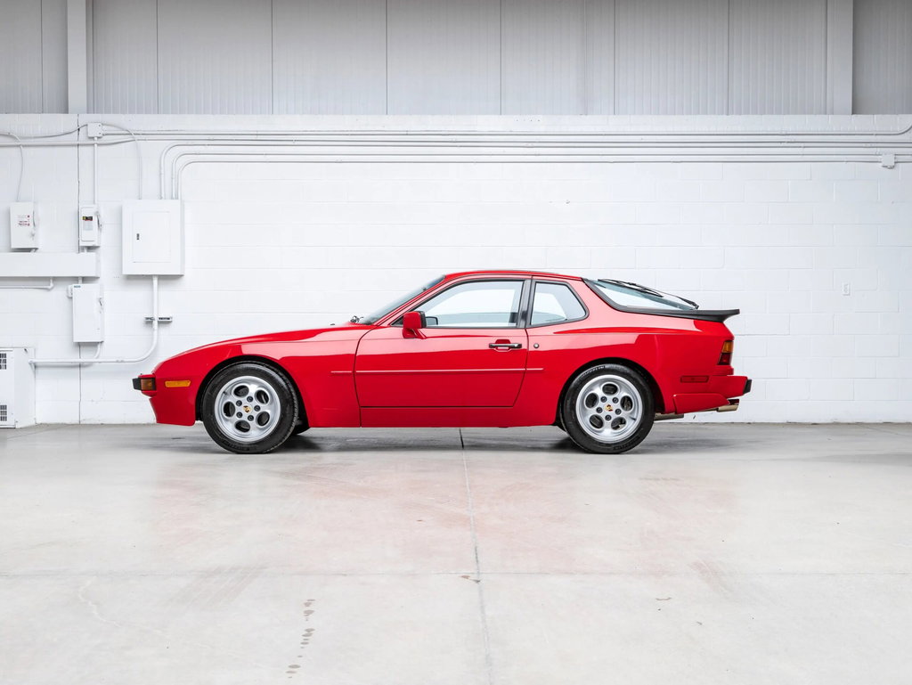 You can't hide your origins - Bastien and his Porsche 944S