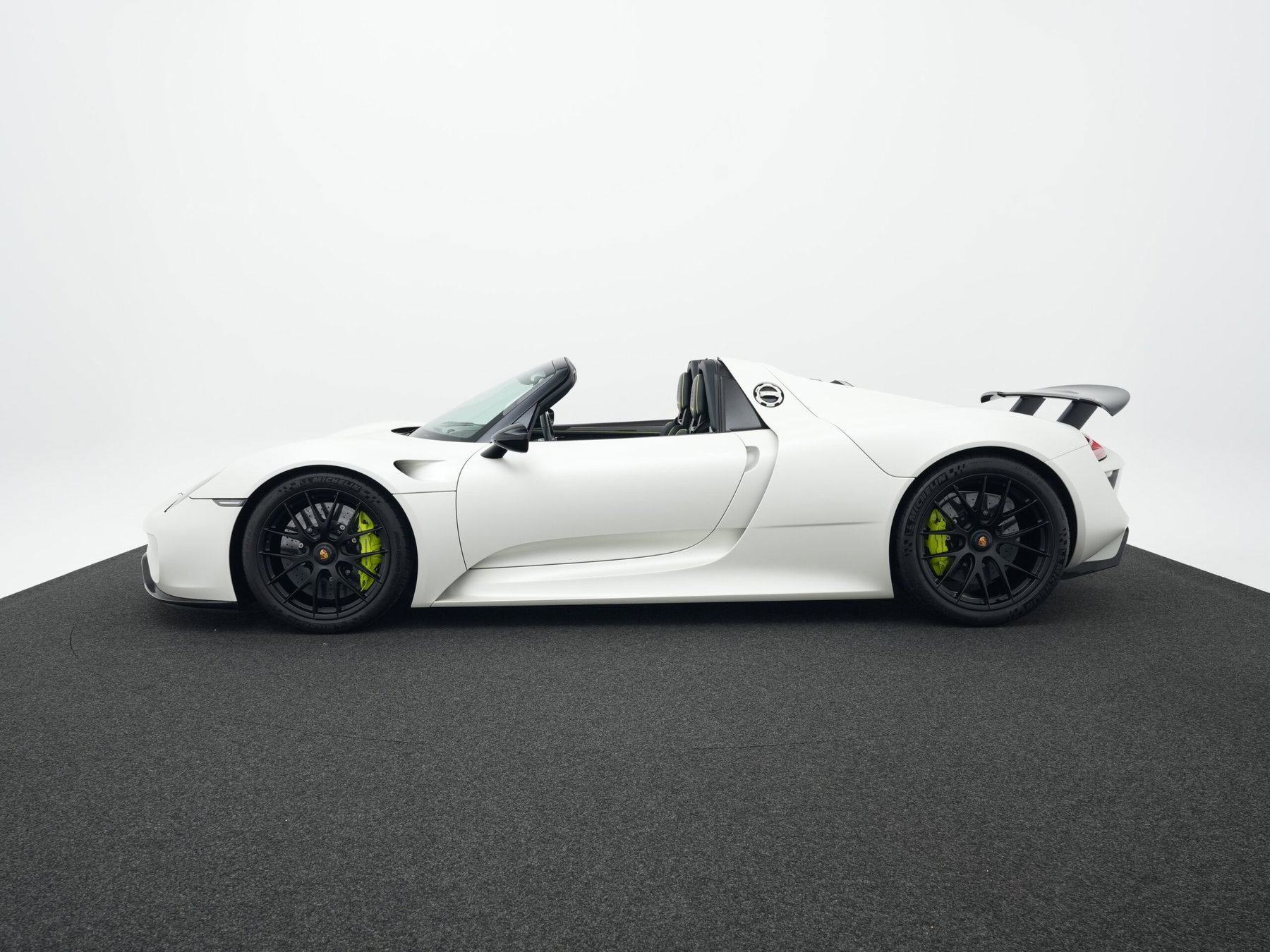 Porsche 918 Spyder 2014 - elferspot.com - Marketplace for Porsche