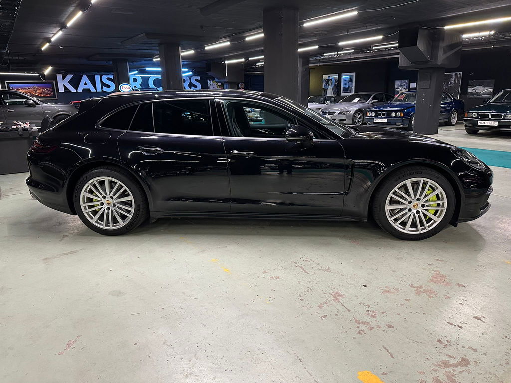 Porsche Panamera 4 E-Hybrid
