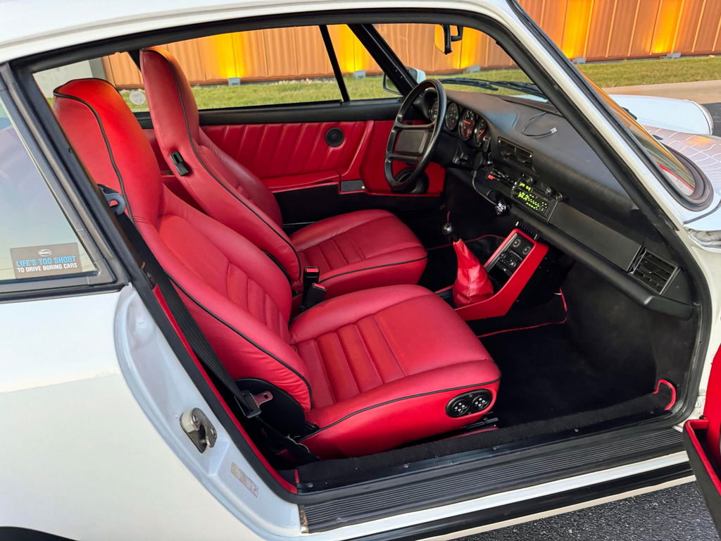 Porsche 911 Turbo 3.3 (US)