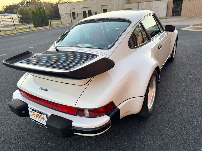 Porsche 911 Turbo 3.3 (US)