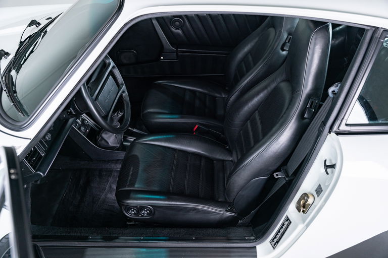 Porsche 911 Turbo 3.3 (US)