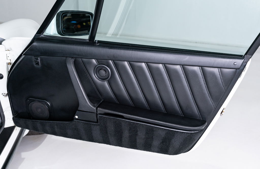 Porsche 911 Turbo 3.3 (US)