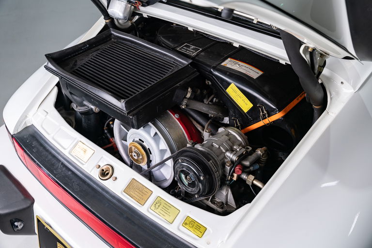 Porsche 911 Turbo 3.3 (US)