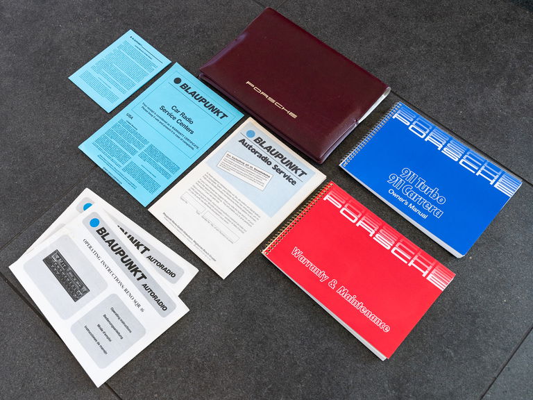 Porsche 911 Turbo 3.3 (US)