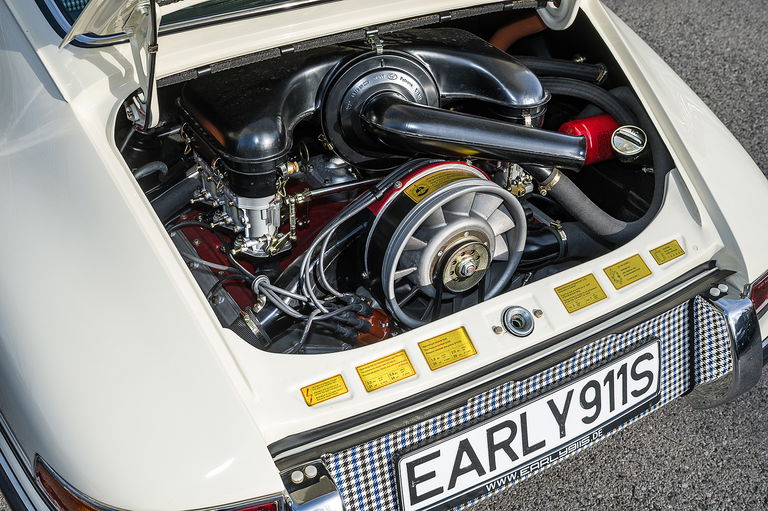 Porsche 911 S (F-Modell)