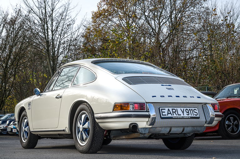 Porsche 911 S (F-Modell)