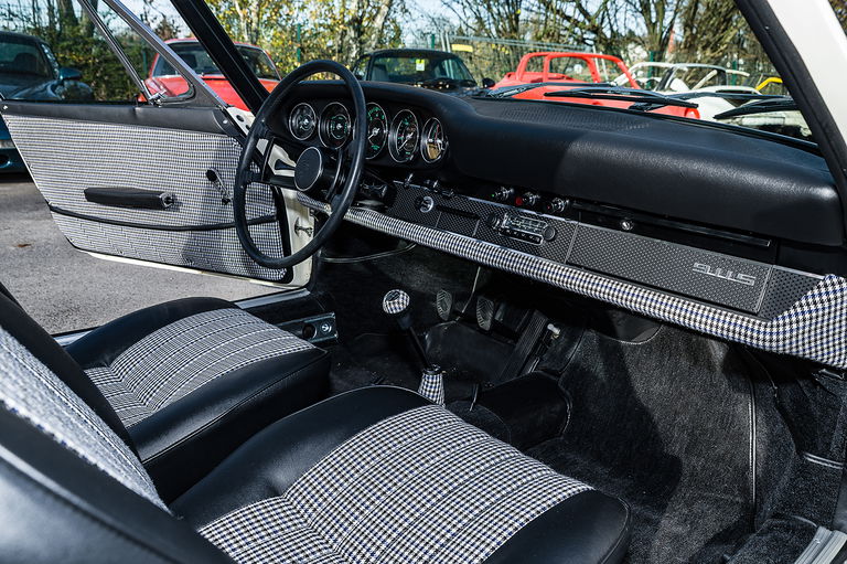 Porsche 911 S (F-Modell)