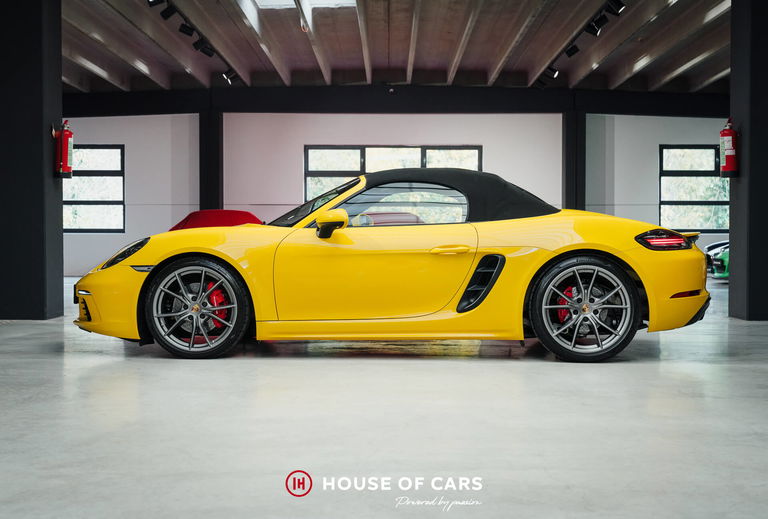 Porsche 718 Boxster S