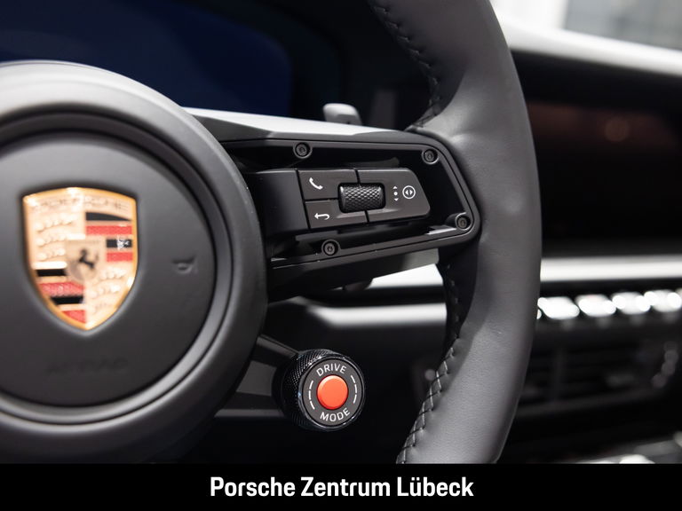 Porsche 992.2 Carrera 4 GTS