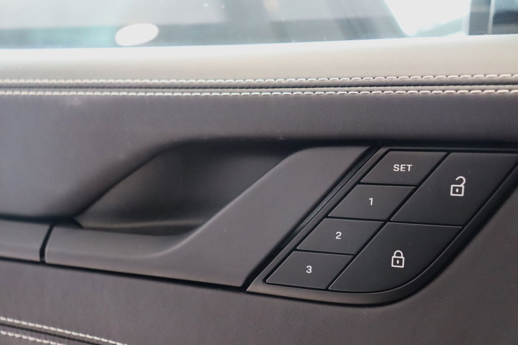 Porsche 992 Carrera 4 GTS