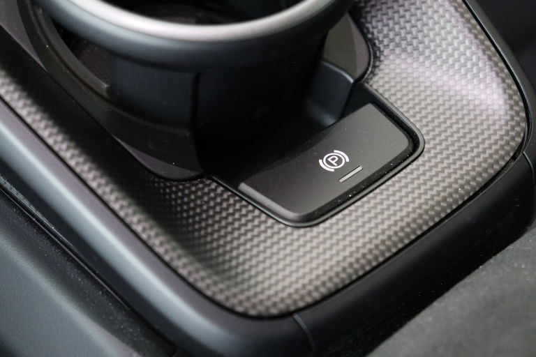 Porsche 992 Carrera 4 GTS