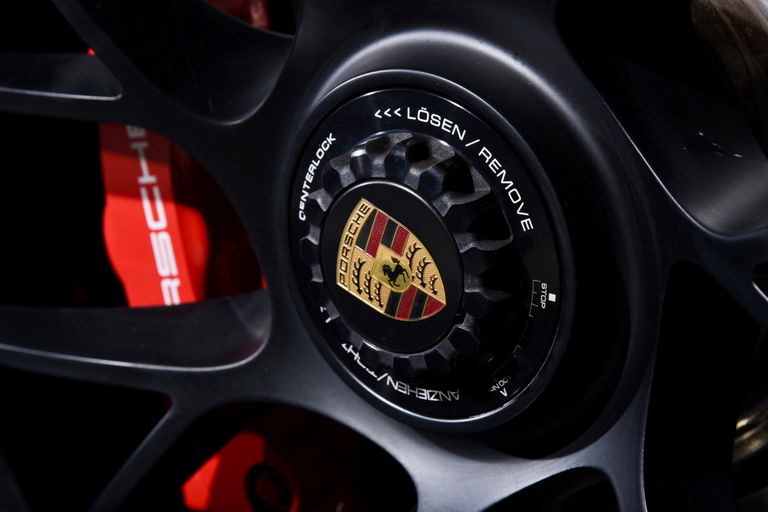 Porsche 991.2 Carrera GTS