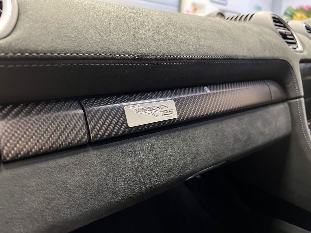 Porsche 718 Cayman GT4 RS