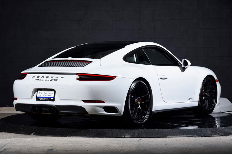 Porsche 991.2 Carrera GTS
