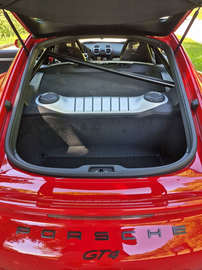 Porsche 981 Cayman GT4