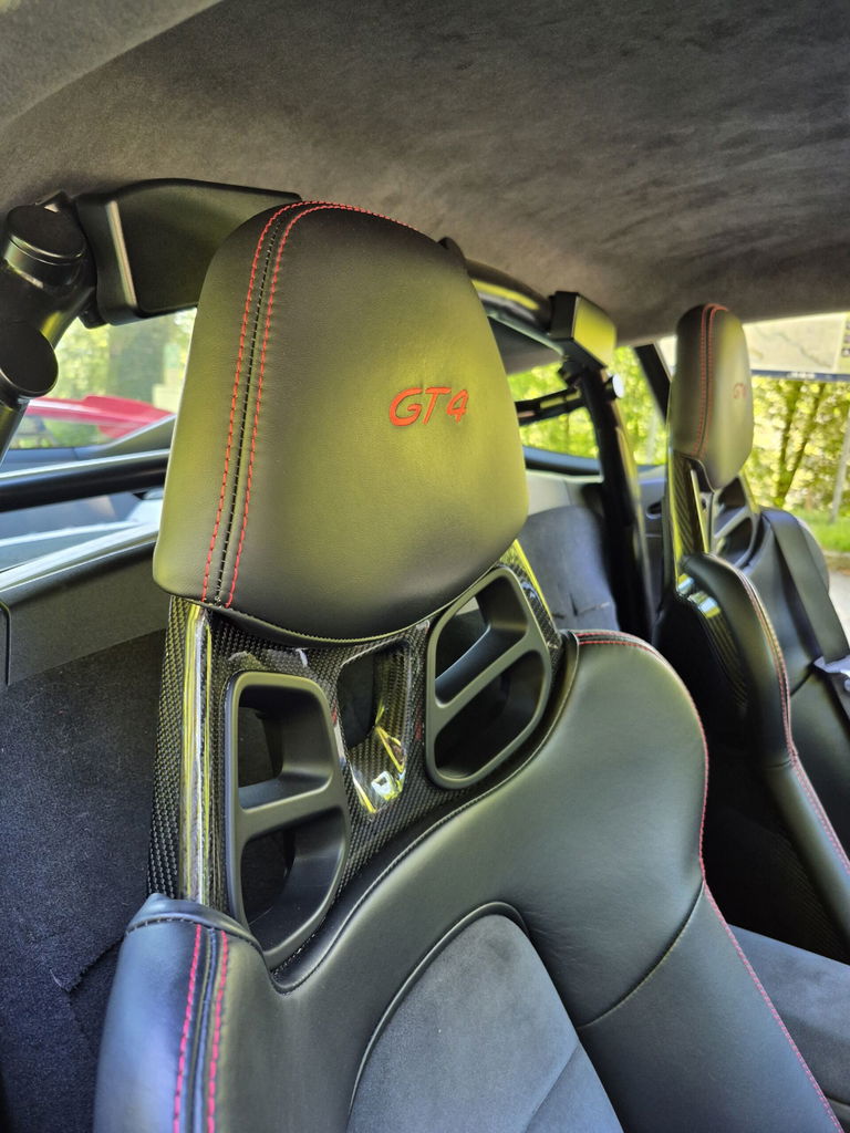 Porsche 981 Cayman GT4