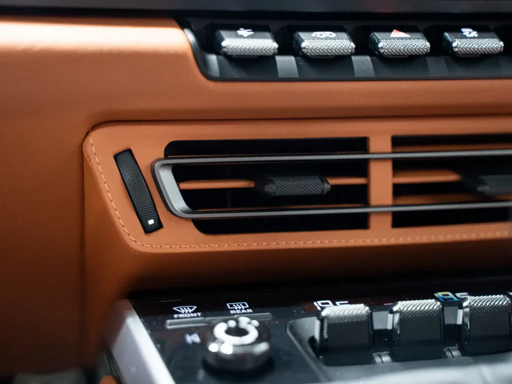 Porsche 992 Sport Classic