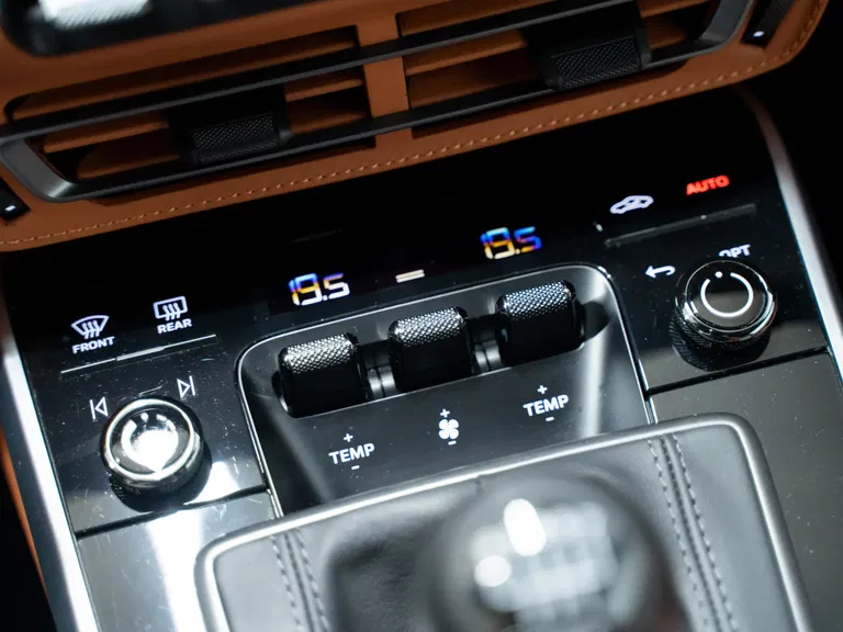 Porsche 992 Sport Classic