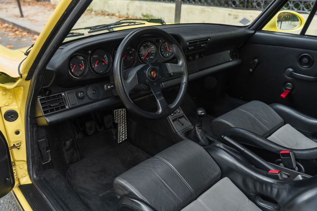Porsche 964 Carrera RS