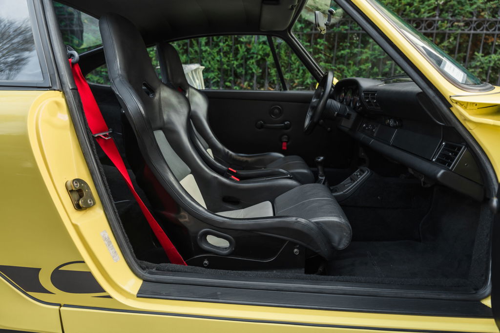 Porsche 964 Carrera RS