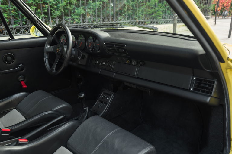 Porsche 964 Carrera RS