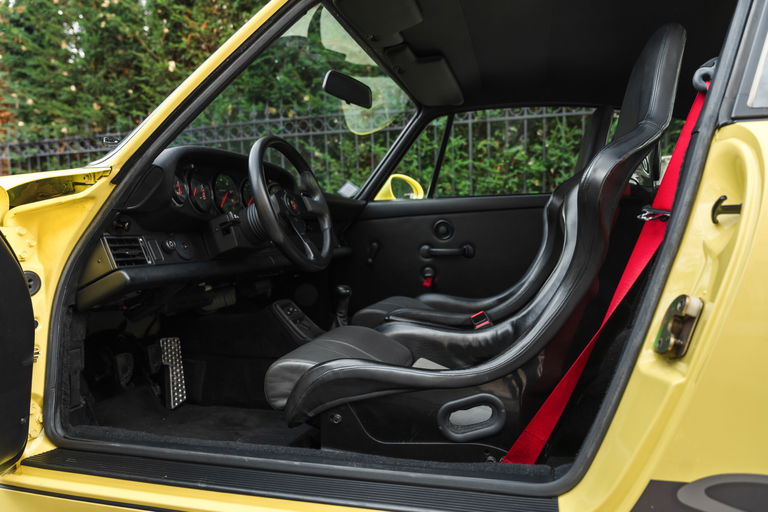 Porsche 964 Carrera RS