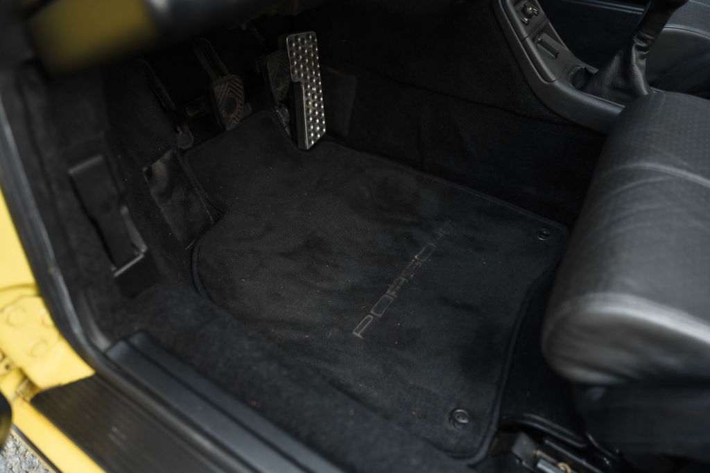 Porsche 964 Carrera RS