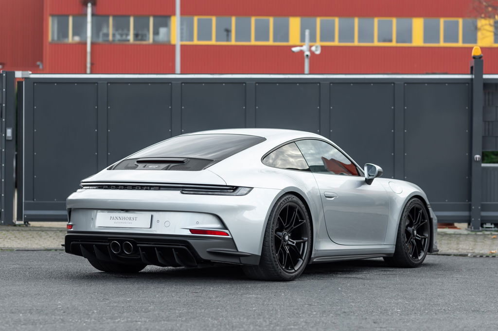 Porsche 992 GT3 Touring