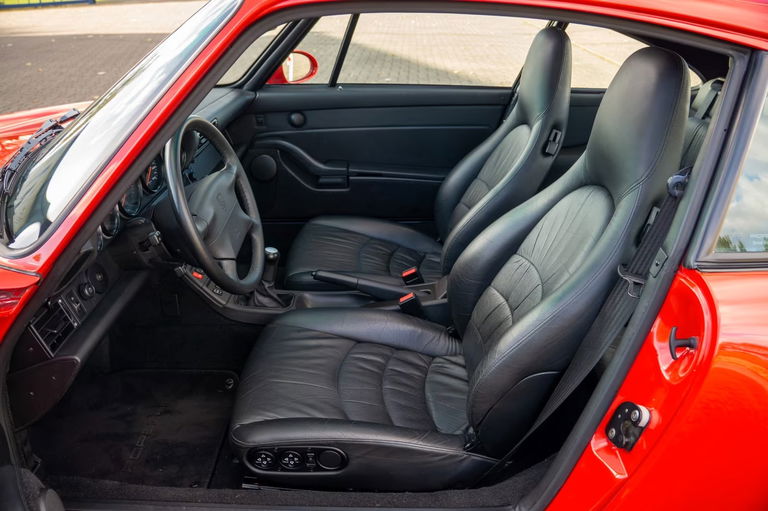 Porsche 993 Carrera 4S