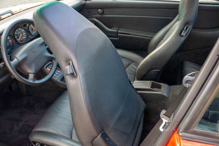 Porsche 993 Carrera 4S