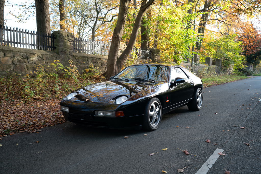 Porsche 928 GTS