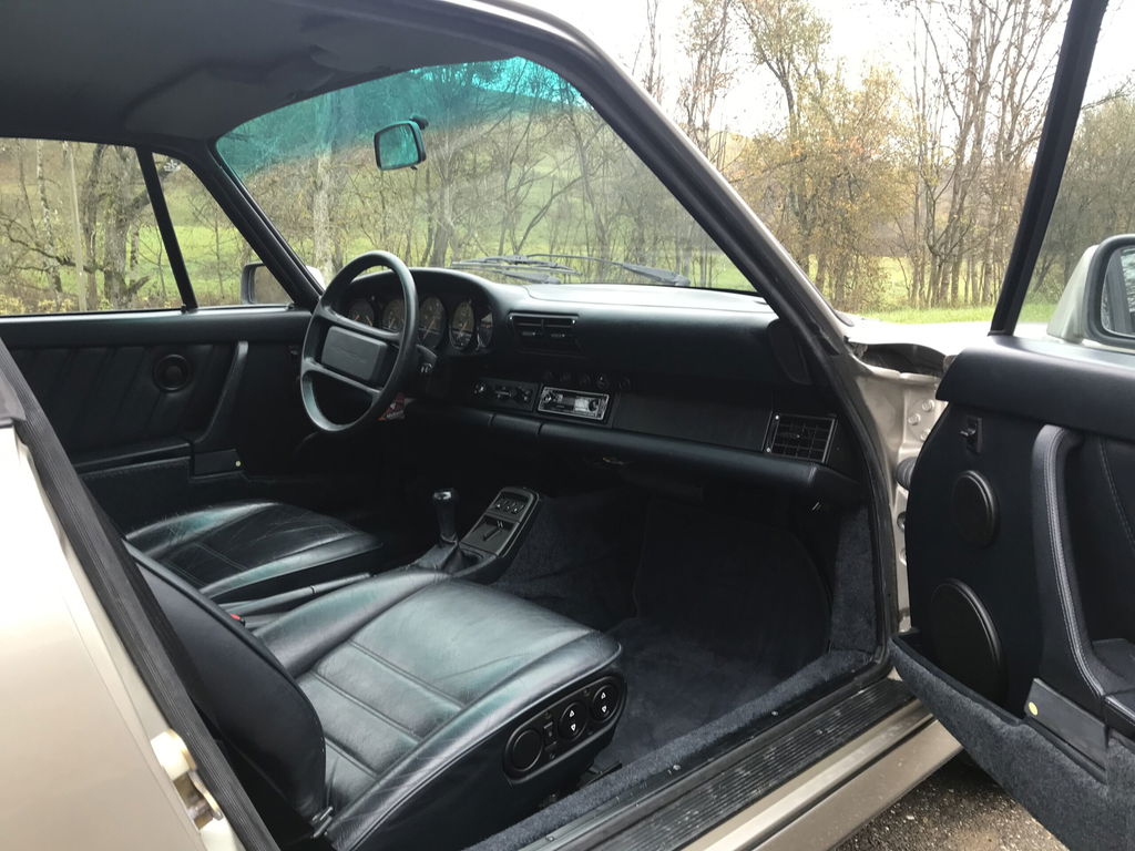Porsche 964 Carrera 4