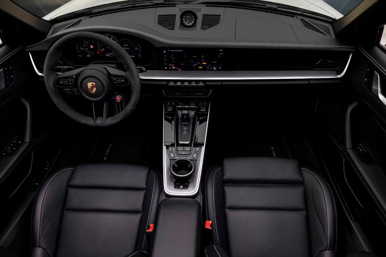 Porsche 992.2 Carrera