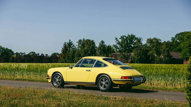 Porsche 911 S (F-Modell)