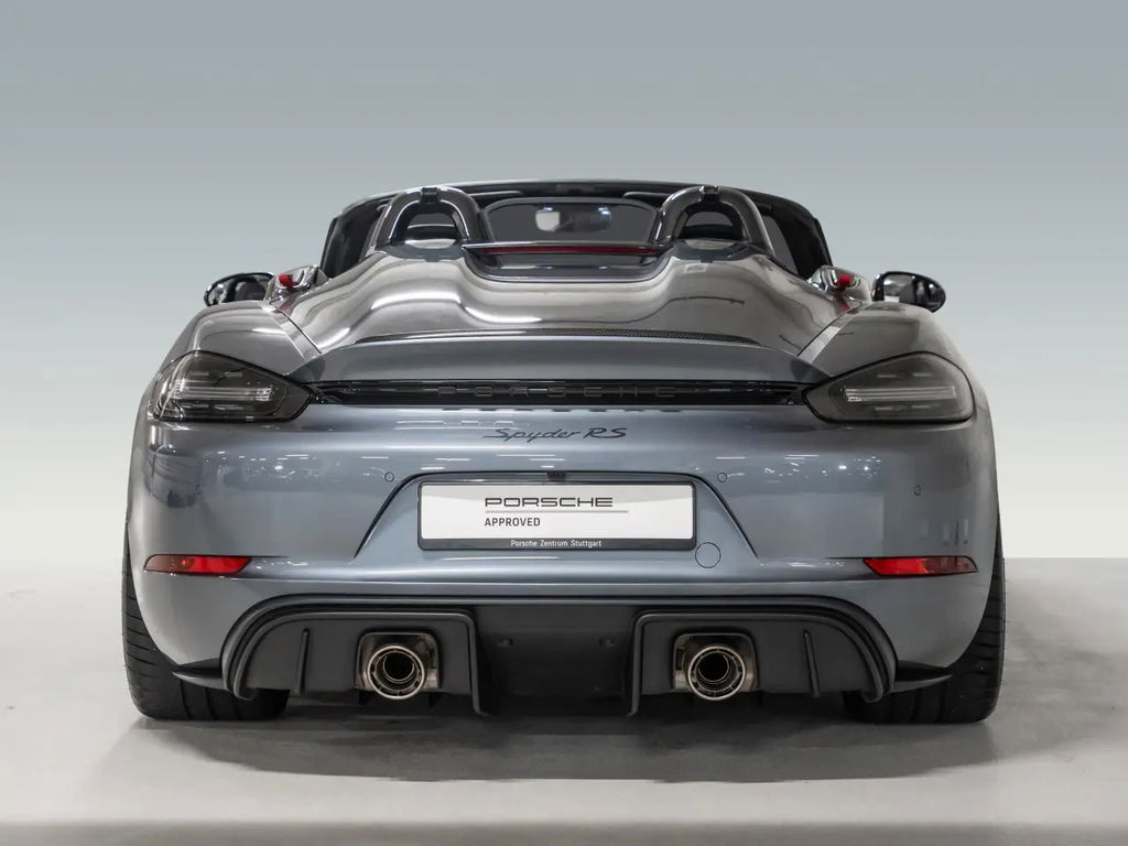 Porsche 718 Spyder RS